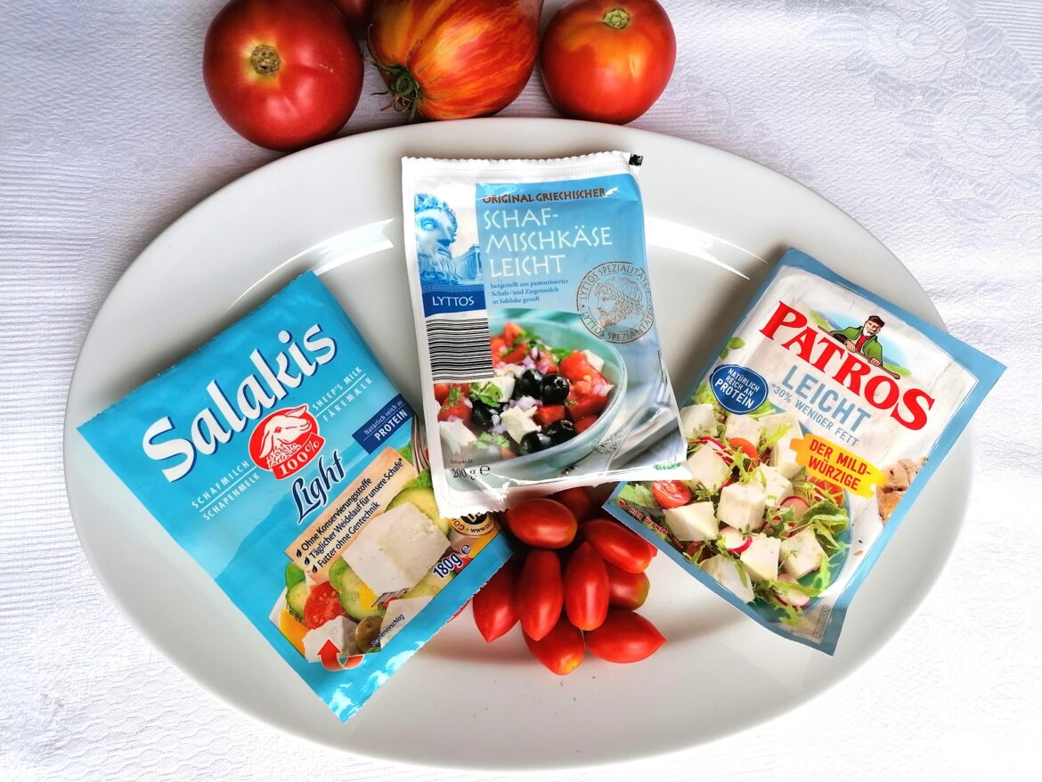 essenzielles_feta light im Test_Fetapackungen auf Teller