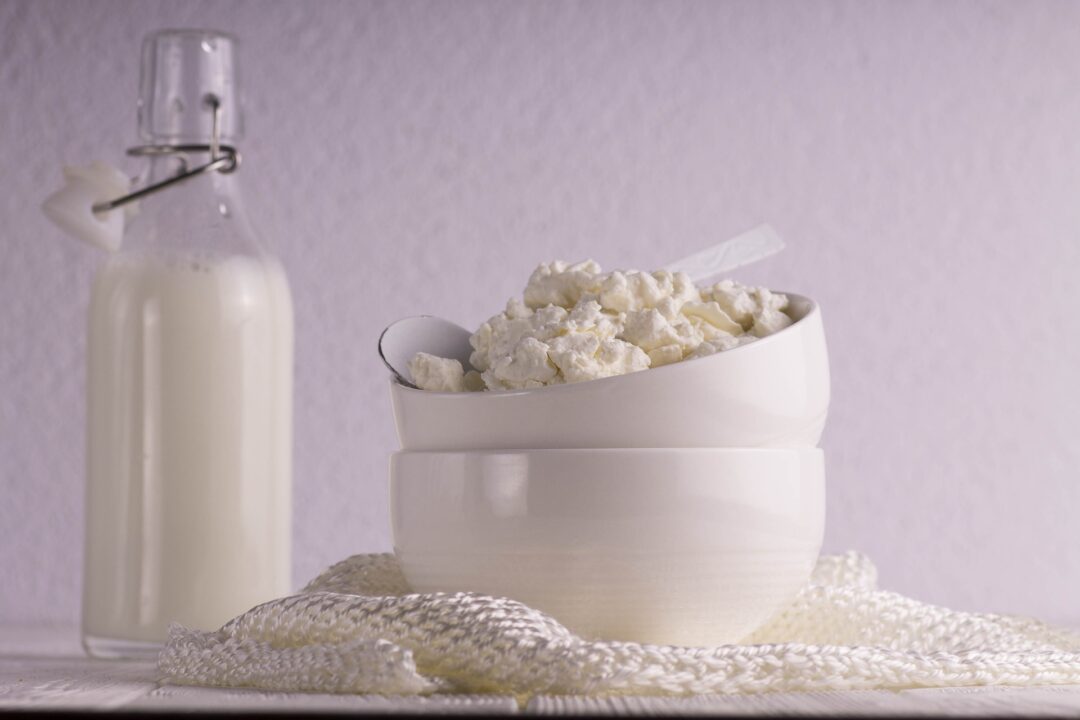 Ist Milch gesund? Vorteile, Nachteile, Fakten - essenzielles, abnehmen mit Intervall-Essen_Cottage cheese